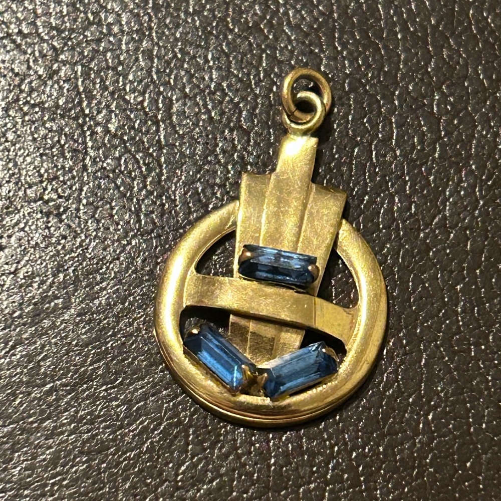 Elegant Gold and Blue Pendant